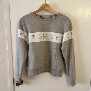 Tommy Hilfiger Gray Crewneck Sweatshirt